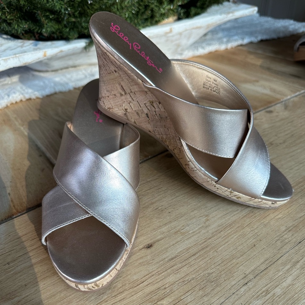 NWT Lilly Pulitzer Gold Wedge Sandals
